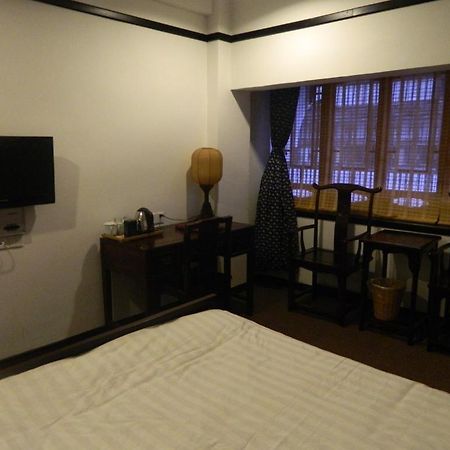 Tun XI Lodge Montes Huang Exterior foto